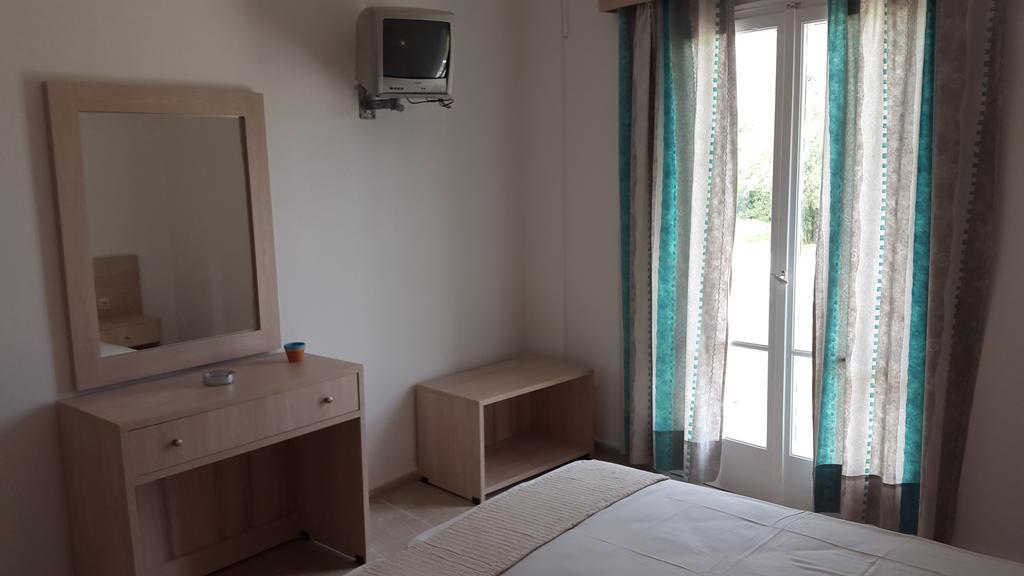 Foteinos Apartments Perivolion Екстер'єр фото